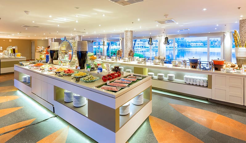 MARKET PLACE INTERIOR